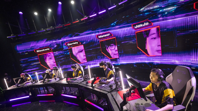 Ninetails balaie SUZ et atteint la finale supérieure de Corée