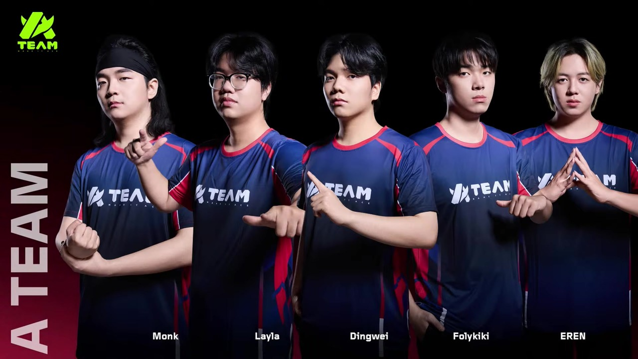 Fem A Team-spillere står sammen i deres VCT China-trøjer