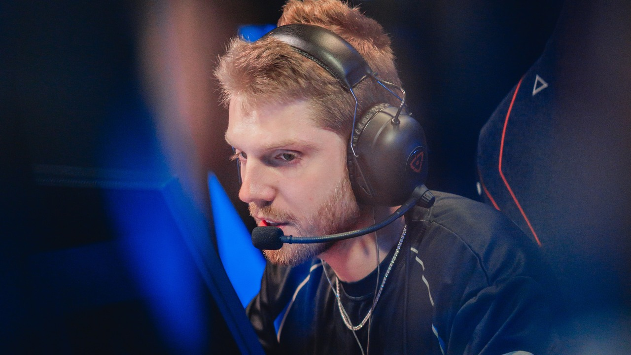 An ENVY player concentrates at his tournament computer during VCT Americas